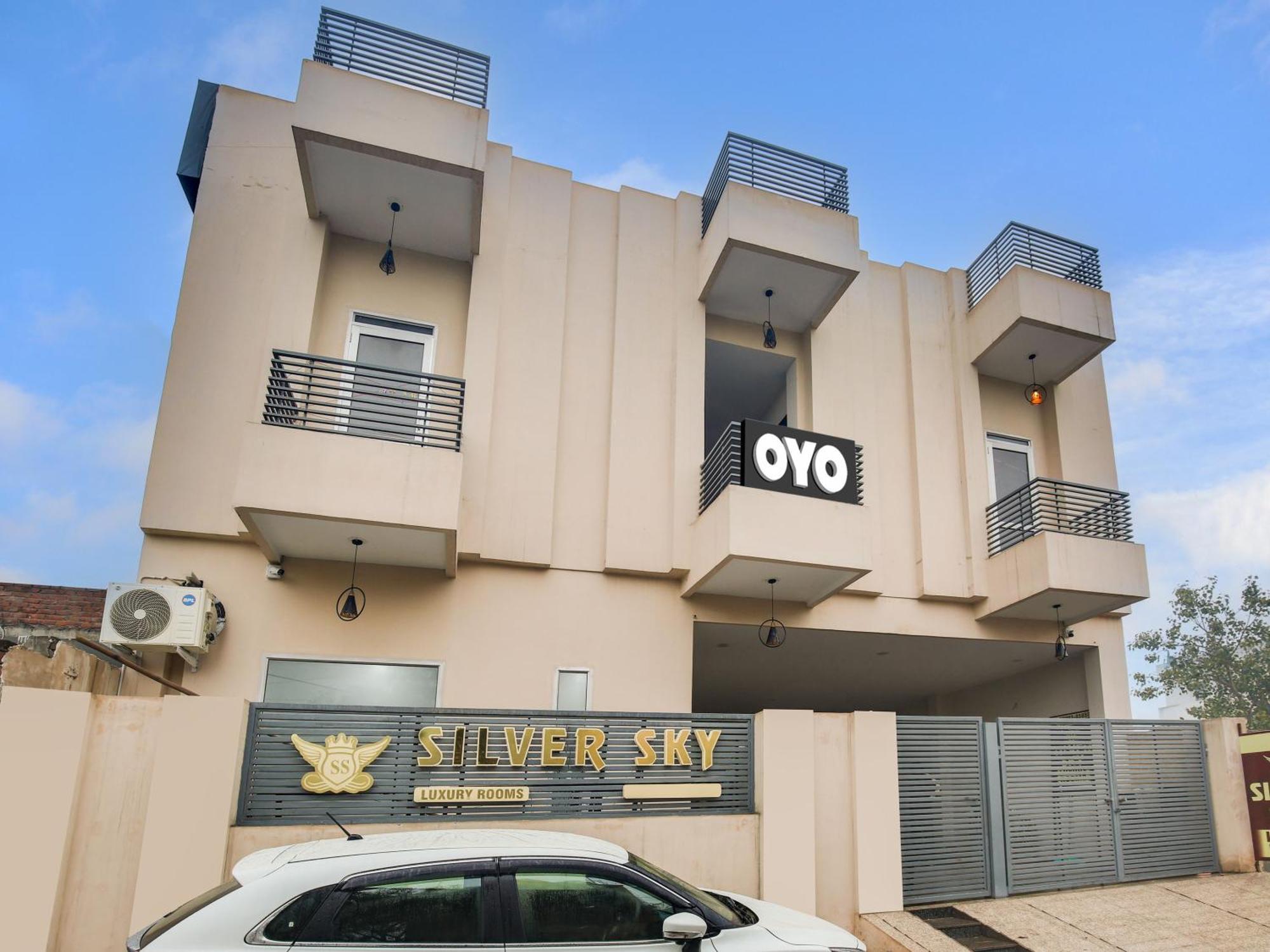 Hotel O Silver Sky Ludhiana Exterior photo